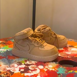 Like new..Air Force 1’s High size 8...